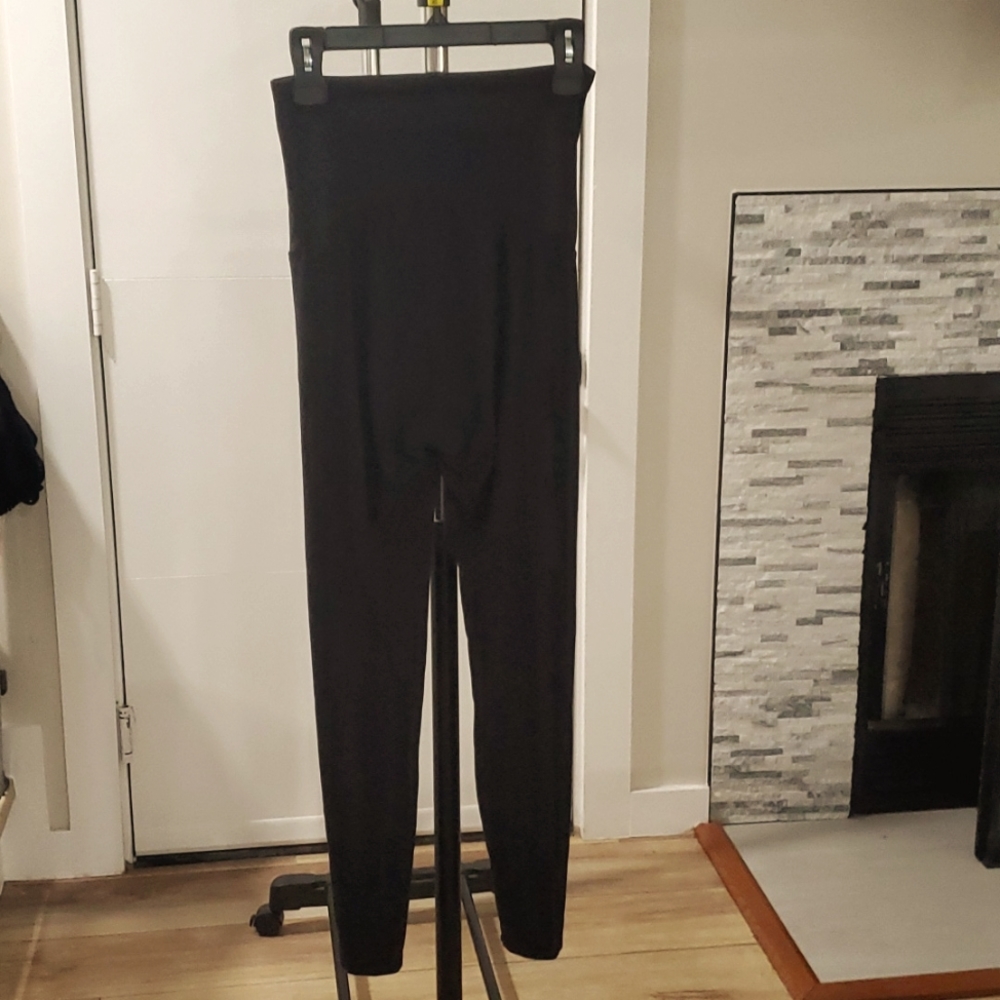 Motherhood Maternity leggings